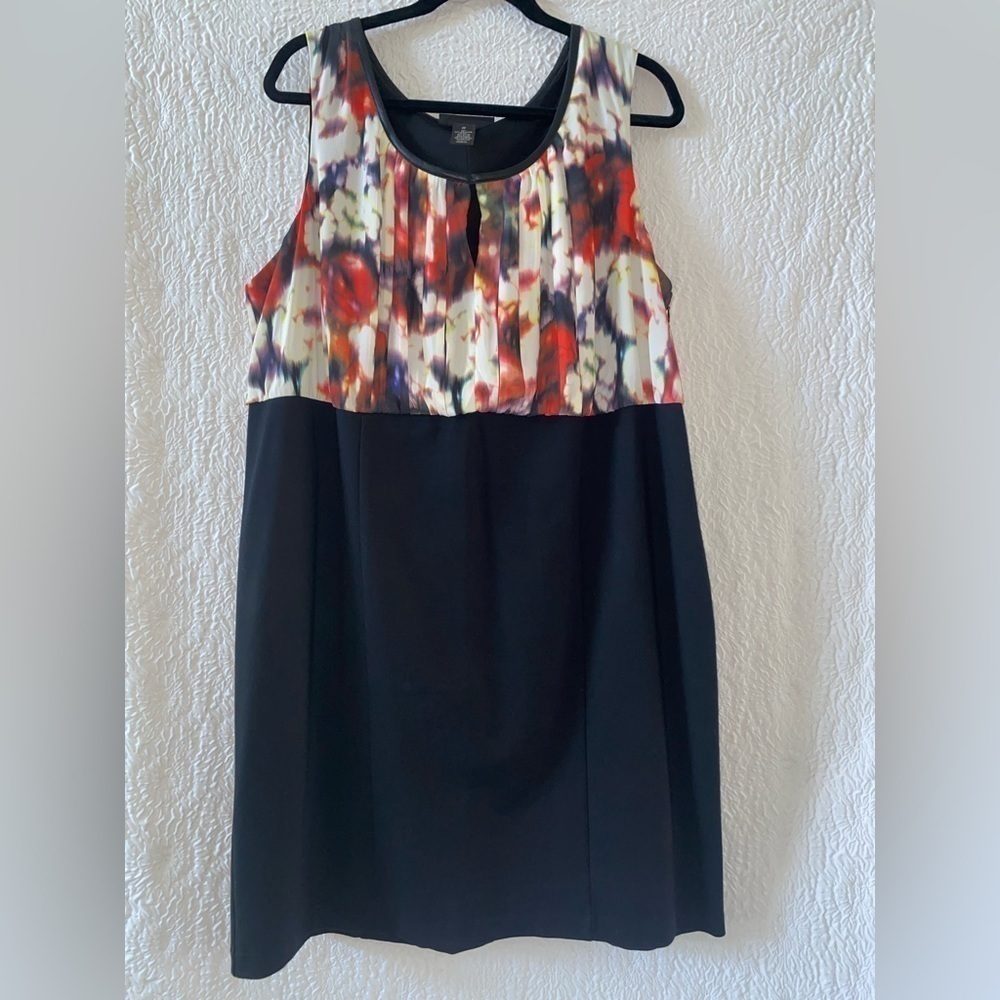 Lane Bryant Scoop Neck Pleated Bodice Sheath Dress - Picture 1 of 7